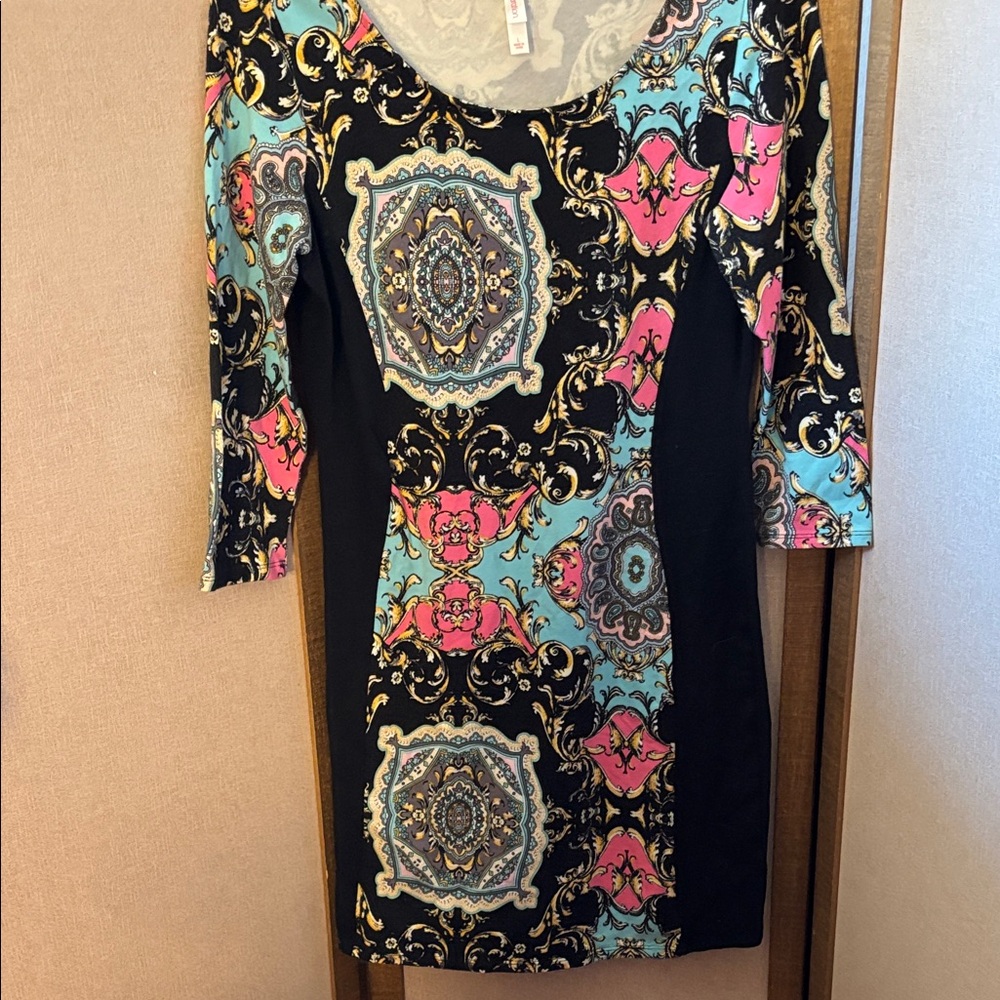 Xhilaration Black, Pink, and Blue Long Sleeve Dress large